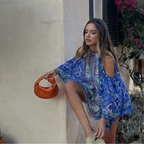 💙 ZARA BOHO BLUE MULTI ABSTRACT COLD SHOULDER LOOSE FIT CROPPED TOP! - Picture 10 of 16